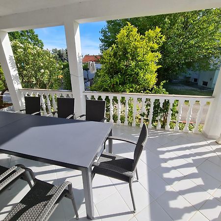 Holiday Home Jukic Pr Селине Екстер'єр фото